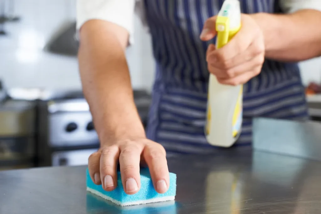 Kitchen Sanitation Laws: Food Storage, Temperature Control and Cleaning Duties