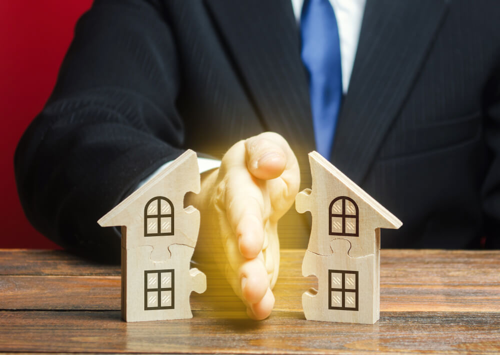 Community Property Laws – Dividing Assets During Divorce